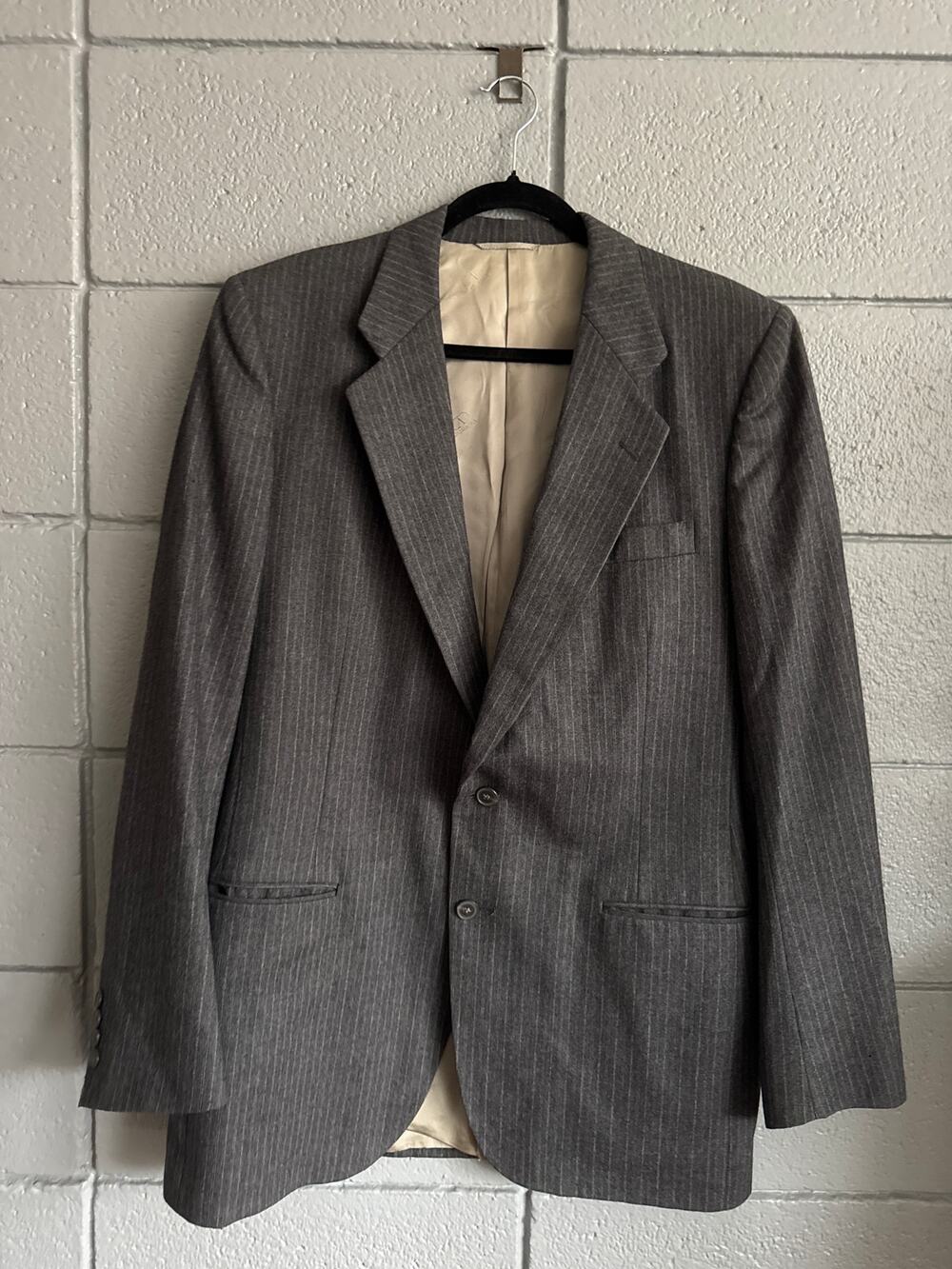 Vintage Valentino Uomo Pinstripe Wool Blazer (late 1980s–early 1990s) US 40-42